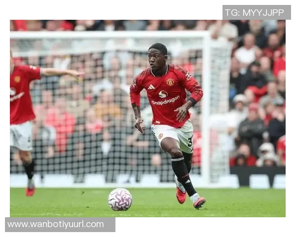 罗马诺透露尤文未与曼联商谈梅努那不勒斯曾咨询多次