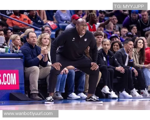 掘金主场遭遇四连败球迷不满发出嘘声引发关注 掘金主场遭遇四连败球迷不满发出嘘声引发关注