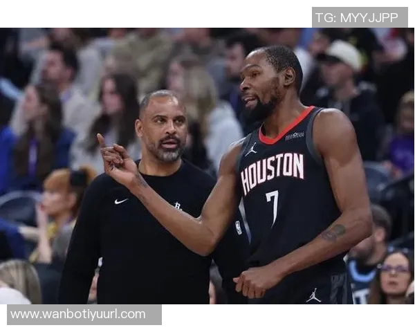 乌度卡强调休息与状态平衡的重要性并展望调整机会 乌度卡强调休息与状态平衡的重要性并展望调整机会